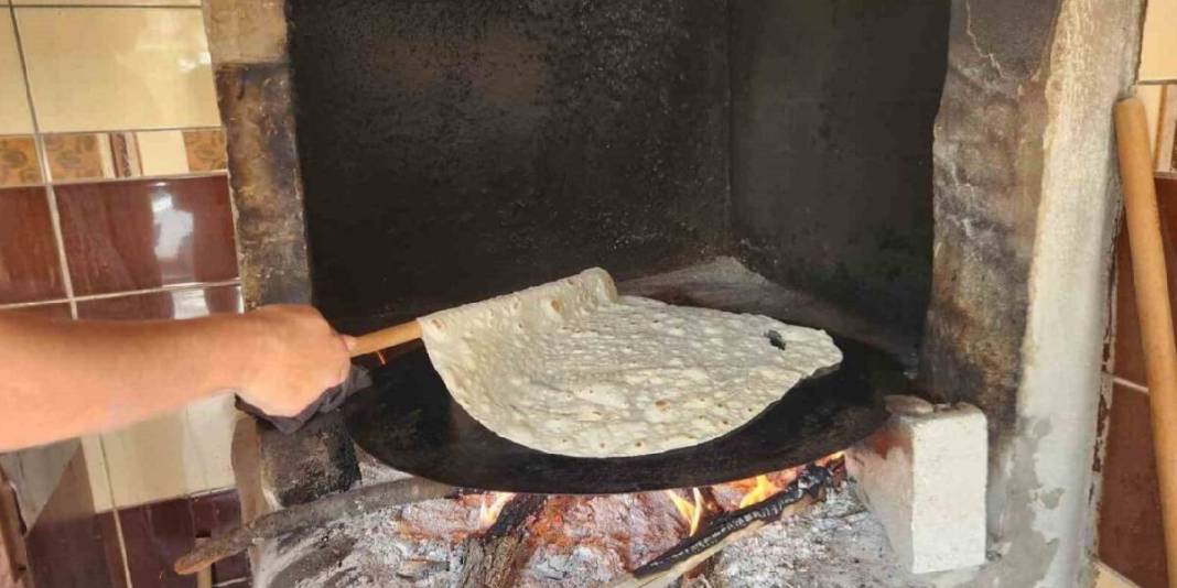 40 metrekarede işletmecilik yapıyor! O yoğurup açıyor, ailesinin geçimini sağlıyor: Bölgenin ilham  veren ismi 2